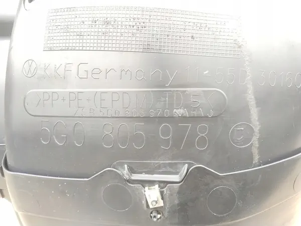 VW GOLF VII 7 LIFT Front Right Wheel Arch OEM image 5