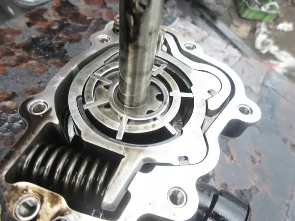 Olje pump + sump + kedja 1.6 CDTI Opel Astra J Zafira Mokka Insignia image 10