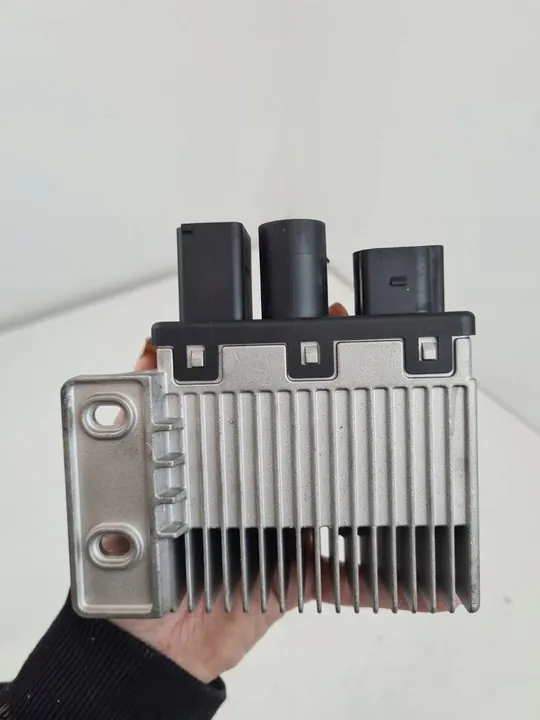 Kylfläktens styrmodul Slakerbe 7H0919506 T5 Multivan image 4