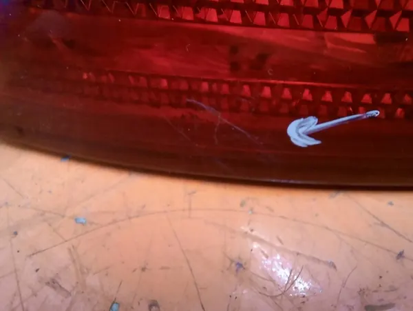 MERCEDES BENZ E-KLASSE W211 LINKER ACHTERLICHT A211820236 image 5