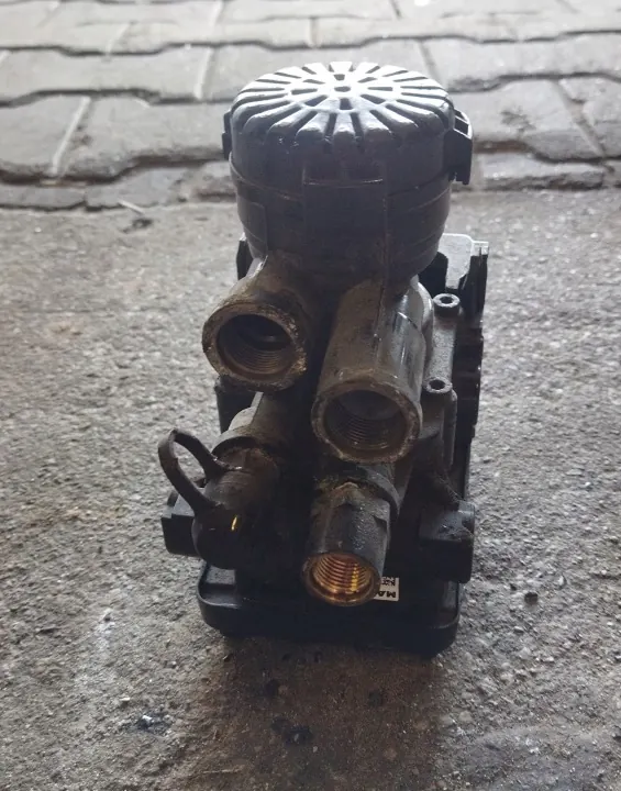 Soupape Modulateur EBS OEM 81523156217 K123797V00 image 2