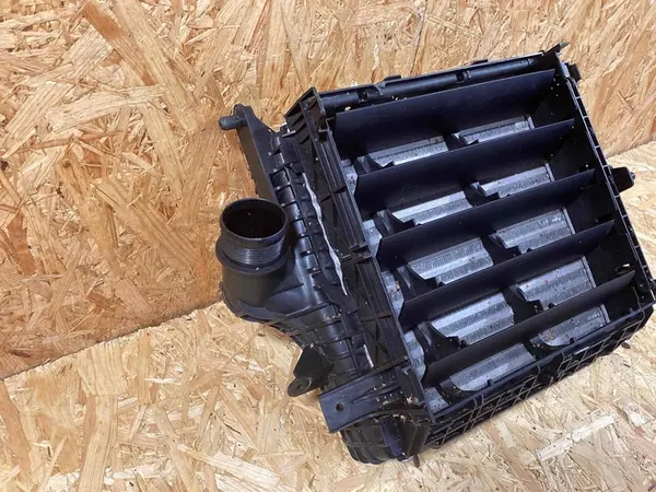 Intercooler Izquierdo Porsche Cayenne III 3.0 V6 PAB145803A image 2