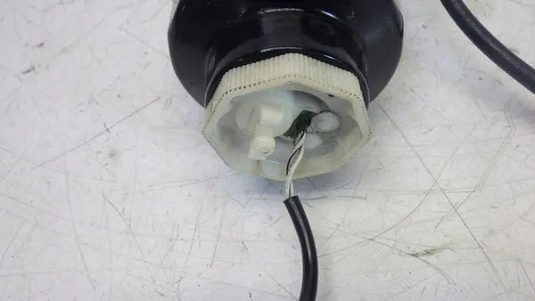 Fuel Filter Housing Mazda6 II GH 2.2 CDVI R2N513ZA5A image 6