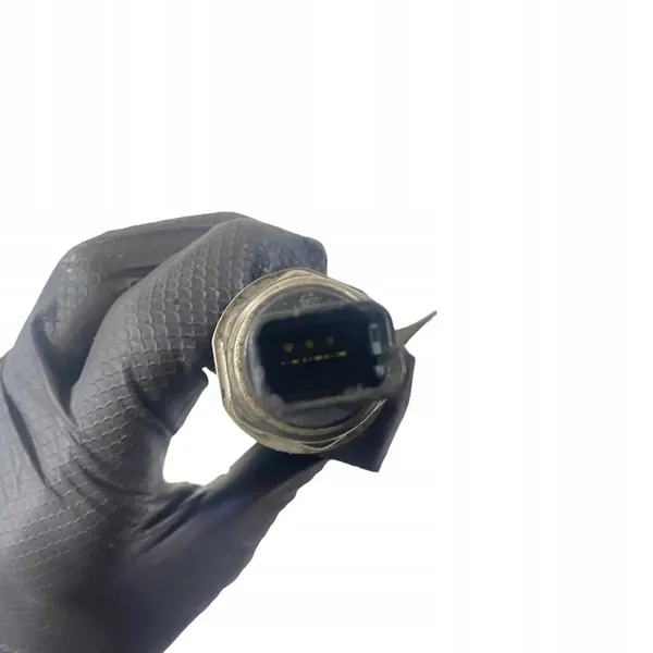 Citroen C4 I 2005 Brandstofrail image 4