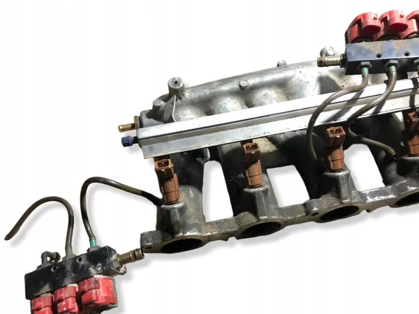 Colector de admisión Volvo OE usado OEM 09488033 image 8