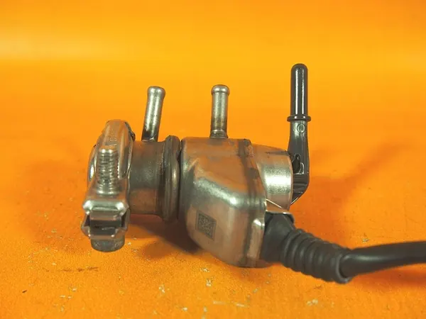 OEM 04l131113h AdBlue-suutin Audi A5 8T:lle image 3