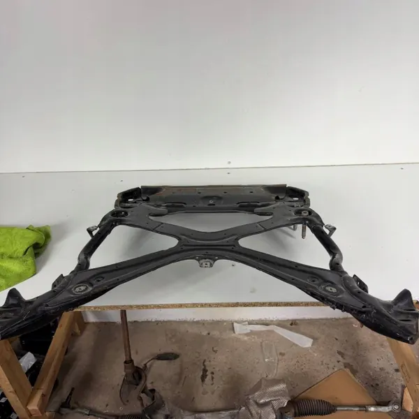 Support de suspension avant Audi OE 8W1399347H image 9
