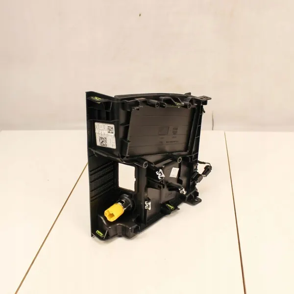 Encendedor salpicadero Ford Kuga II 2020 OEM JX7BA045B90B image 3