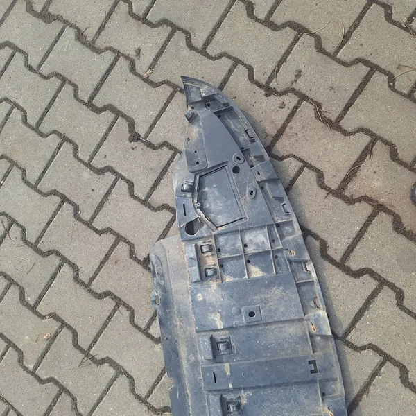 Stötfångarskyddsplåt Renault Twingo III OEM 622352395r image 2