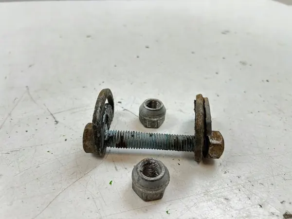 2018 Cadillac Escalade IV Boulon d'alignement de suspension avant MAM79968 image 7