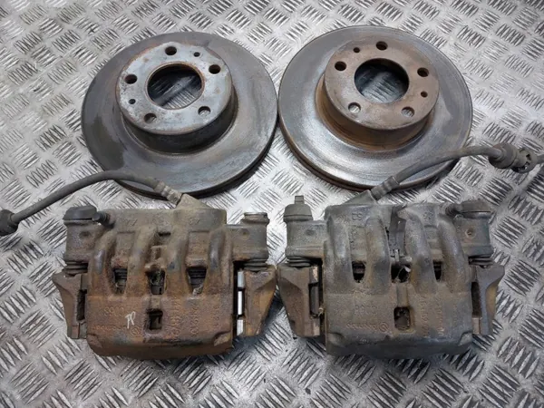 Begagnade Bromsskivor + Belägg + Bromsok Fiat Ducato image 2