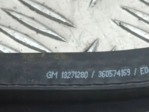 Opel Astra J Hood Seal 13271280 image 3