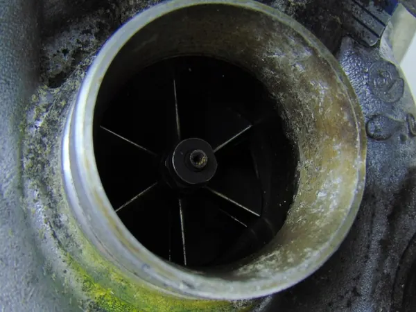 Turbocompresor Mercedes E W212 2.2 CDI image 3