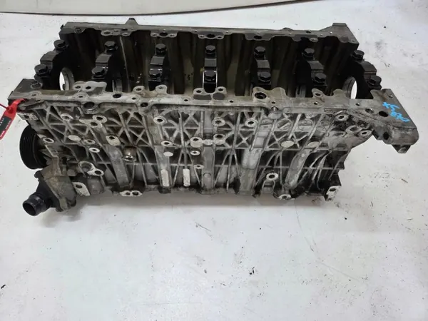 Peça motor diesel BMW OE 7792822 usada image 2