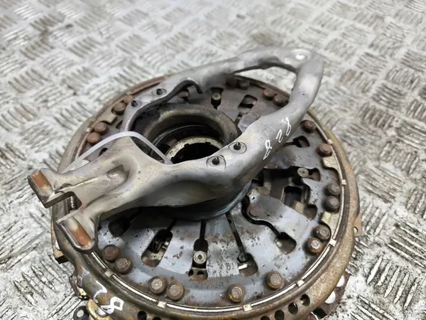 Embreagem Volkswagen Golf VIII 2022 / Kit OEM image 4