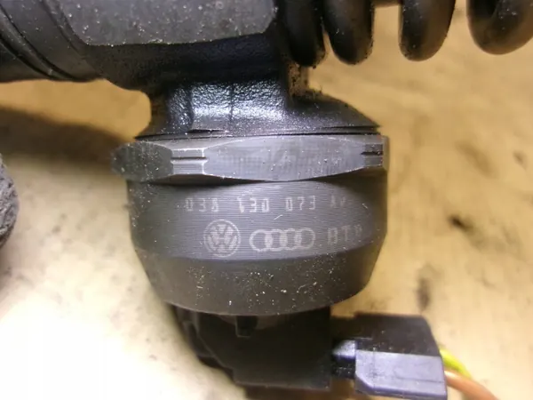 Ruitenwisserspomp OEM 038130073AJ voor VW Passat image 6