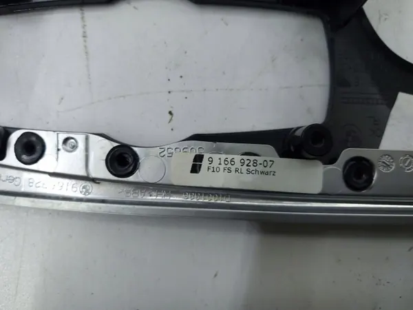 BMW 5 F10 F11 2012 Sivulistat OEM 9206663 image 3