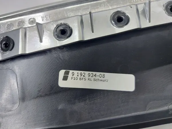 BMW 5 F10 F11 2012 Sivulistat OEM 9206663 image 9