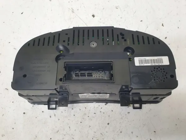 Instrumentpanel VW Golf Plus 1.9 TDI OEM 1K0920874B image 4
