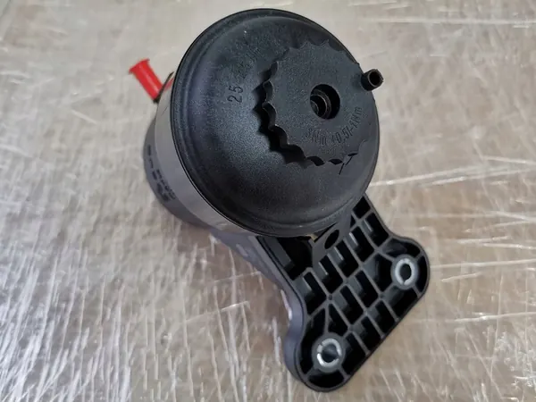 MERCEDES CITAN II W420 KANGOO IV 1.5 DCI Boîtier de Filtre à Carburant OEM image 2