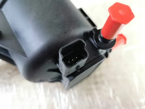 MERCEDES CITAN II W420 KANGOO IV 1.5 DCI Boîtier de Filtre à Carburant OEM image 5