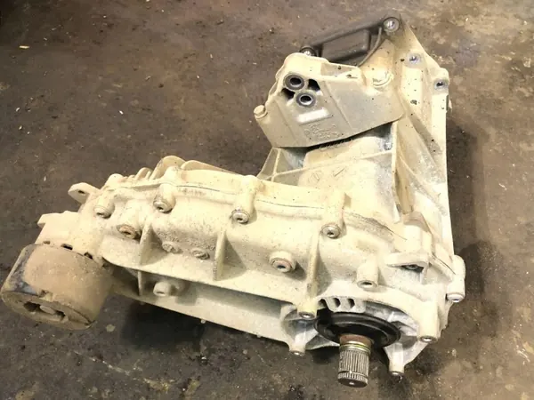 VW Touareg 7P växellådsreducerare OEM NMU image 7