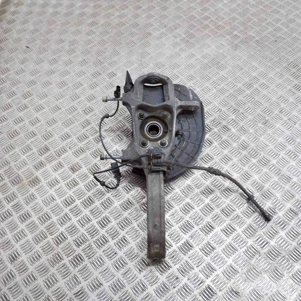 Snodo anteriore sinistro MASERATI GHIBLI 670006719 image 3