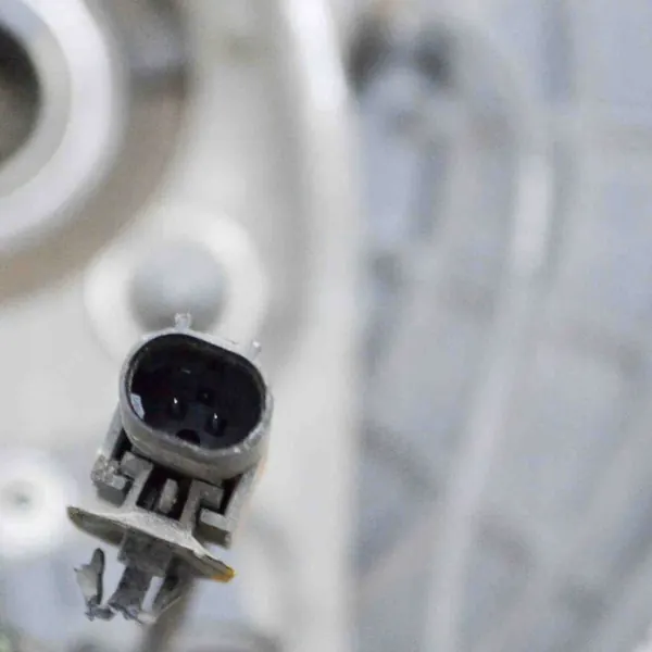 Snodo anteriore sinistro MASERATI GHIBLI 670006719 image 6