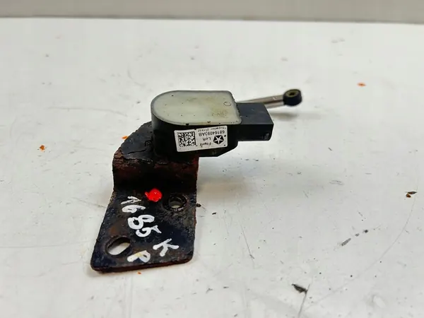 Jeep Grand Cherokee Front Air Suspension Sensor 68164093AB image 4