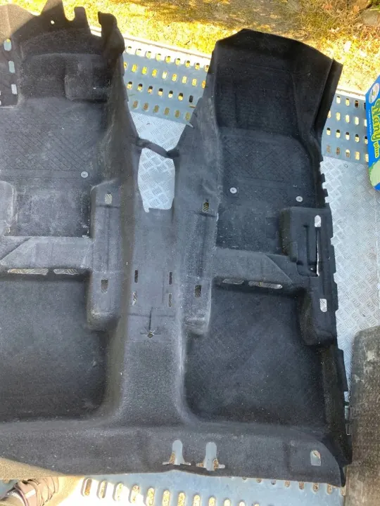 Gebrauchte Teppichmatte OEM 5NB863367E für VW Tiguan image 3