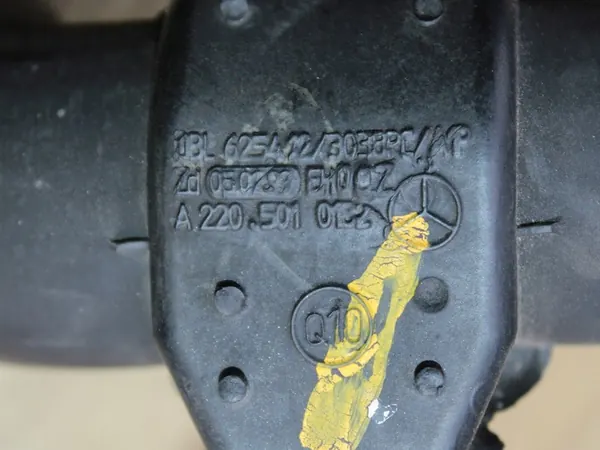 MERCEDES CL500 5.0 V8 W215 W220 Water Slang A2205010182 image 6