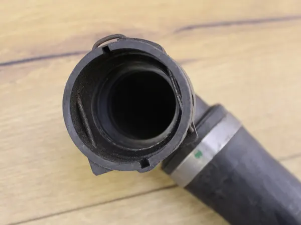 MERCEDES CL500 5.0 V8 W215 W220 Water Slang A2205010182 image 7