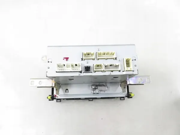 Radio Toyota OEM 86140-02010 - Estado Usado image 4