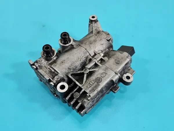 Pompe à huile OEM A2212700197 pour Mercedes W212 2.2 CDI image 2