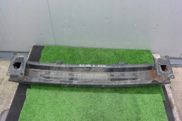 Volkswagen Passat B7 USA puskurivahvistin image 10