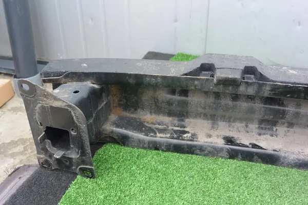 Volkswagen Passat B7 USA puskurivahvistin image 8