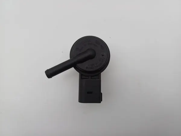 Tankentlüftungsventil VW Golf IV OEM DRC94876 Gebraucht image 2