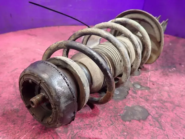 VW GOLF III 1.4 Ammortizzatore McPherson Anteriore Sinistro 1H0413031N image 4