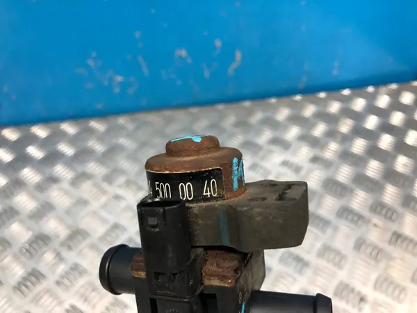 Mercedes Wasserventil OEM A1645000040 für GL X164 image 4