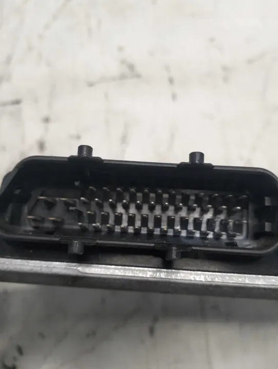 Moottorinohjain AUDI A6 C5 1.9 TDI 0281001609 image 3