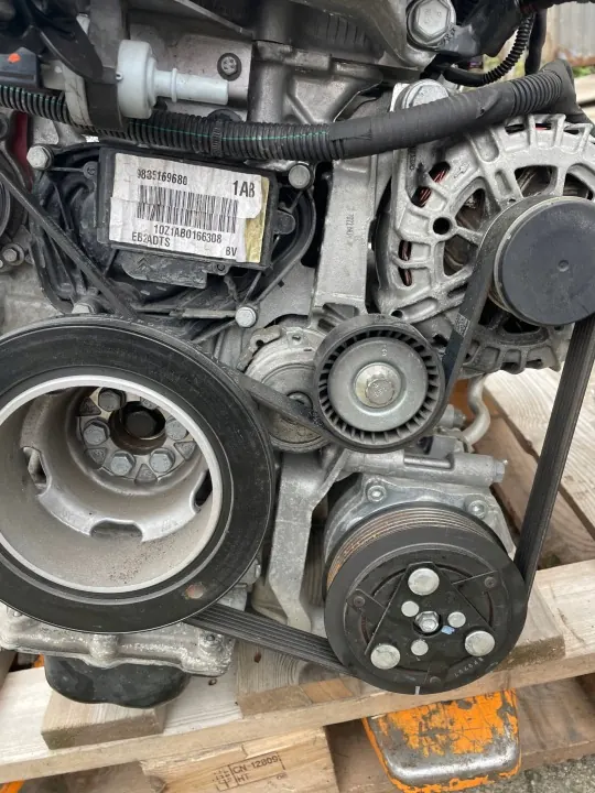 Peugeot 1,2 THP Motor - OEM Gebrauchter Benzinmotor image 2