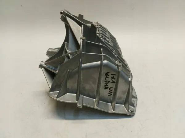 BMW iX1 X1 U11 ilmastointikompressorin kiinnike OEM 5A205E8 image 3