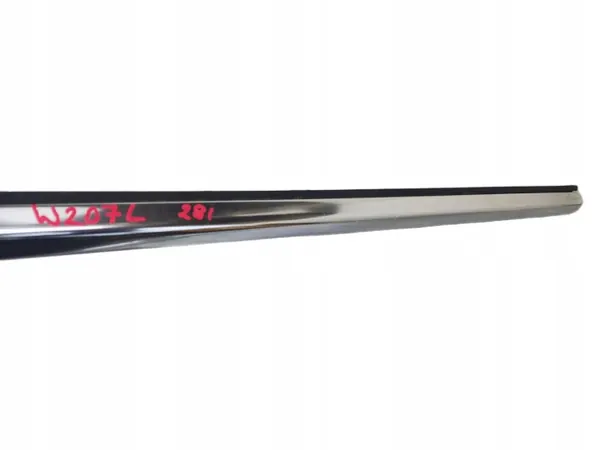 Liste de raclage droite Mercedes W207 OEM #281 image 4