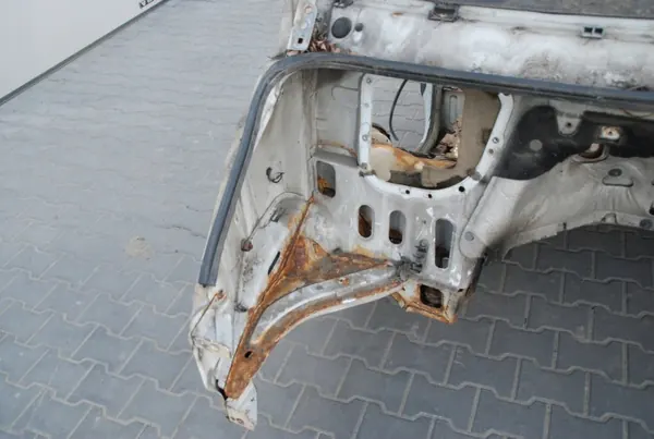 Kaksoisohjaamo Iveco OE Daily 99-06 - OEM image 3