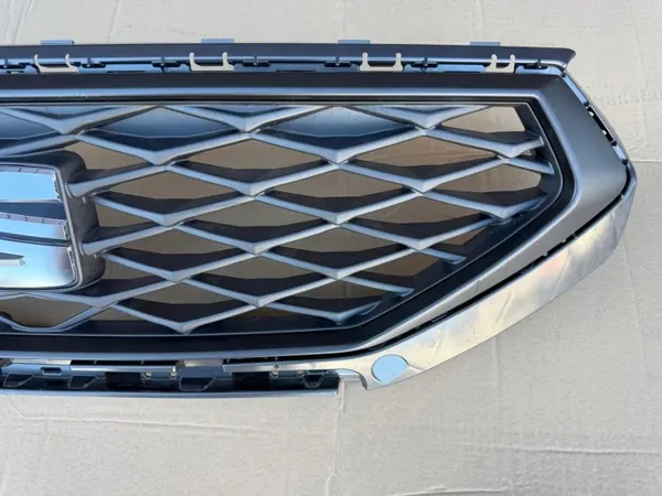 Cache de calandre SEAT Tarraco OEM TARRACO ATRAPA - Occasion image 3