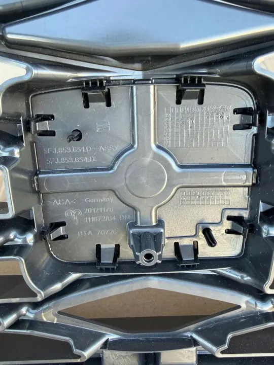 Cache de calandre SEAT Tarraco OEM TARRACO ATRAPA - Occasion image 4