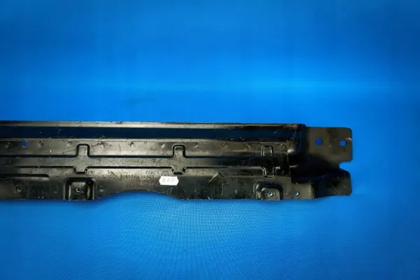 Renfort transversal OEM 7P0805549 pour VW Touareg image 3