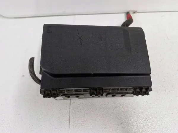 CAIXA DE FUSÍVEIS OPEL AMPERA 22785253 1110117AD image 2