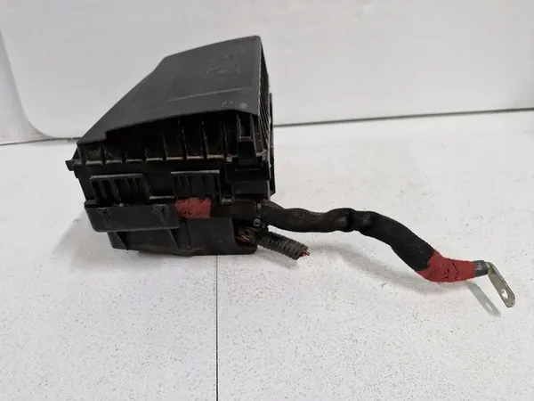 CAIXA DE FUSÍVEIS OPEL AMPERA 22785253 1110117AD image 3