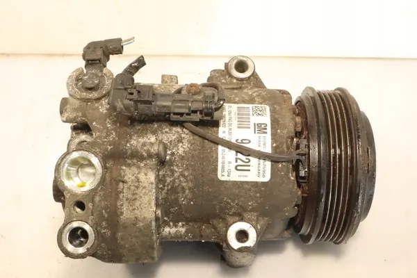 Ilmastointikompressori Opel Astra J Lift 1.4 OEM image 5